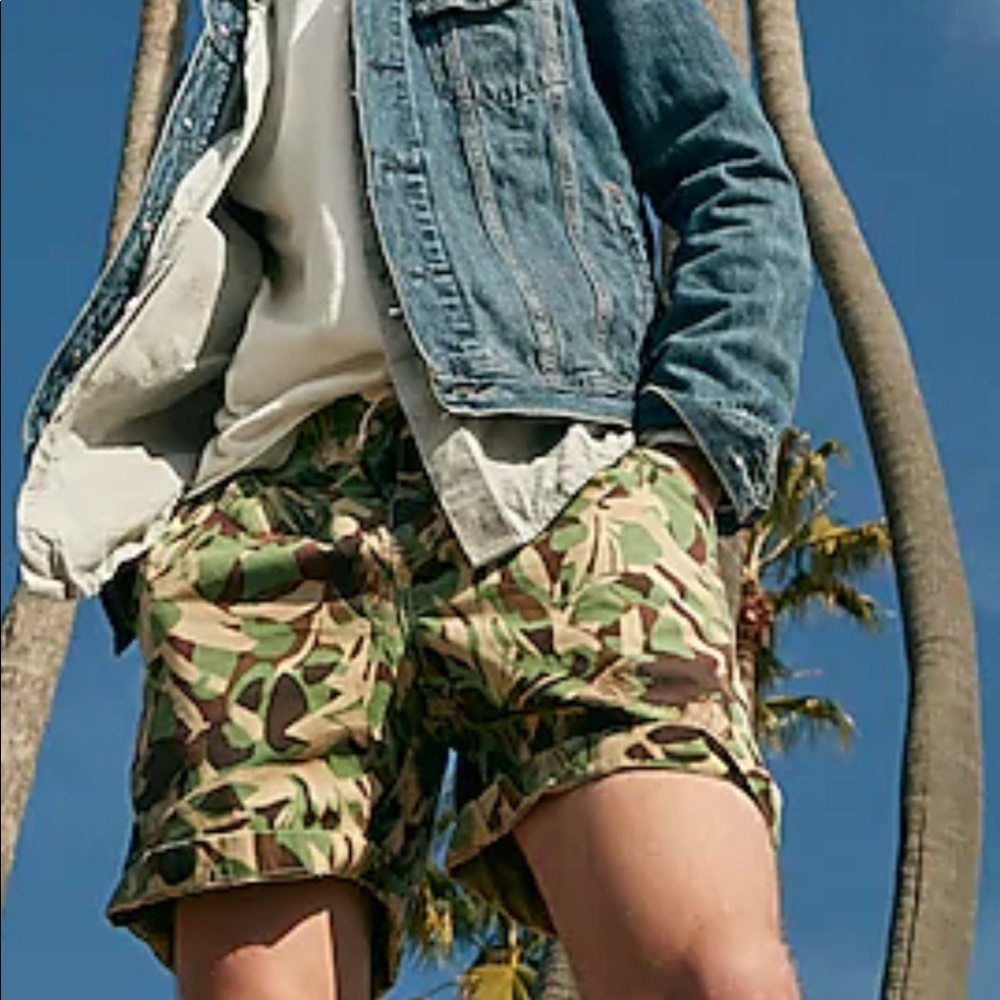 NWT J.Crew dock short jungle leaf print XS